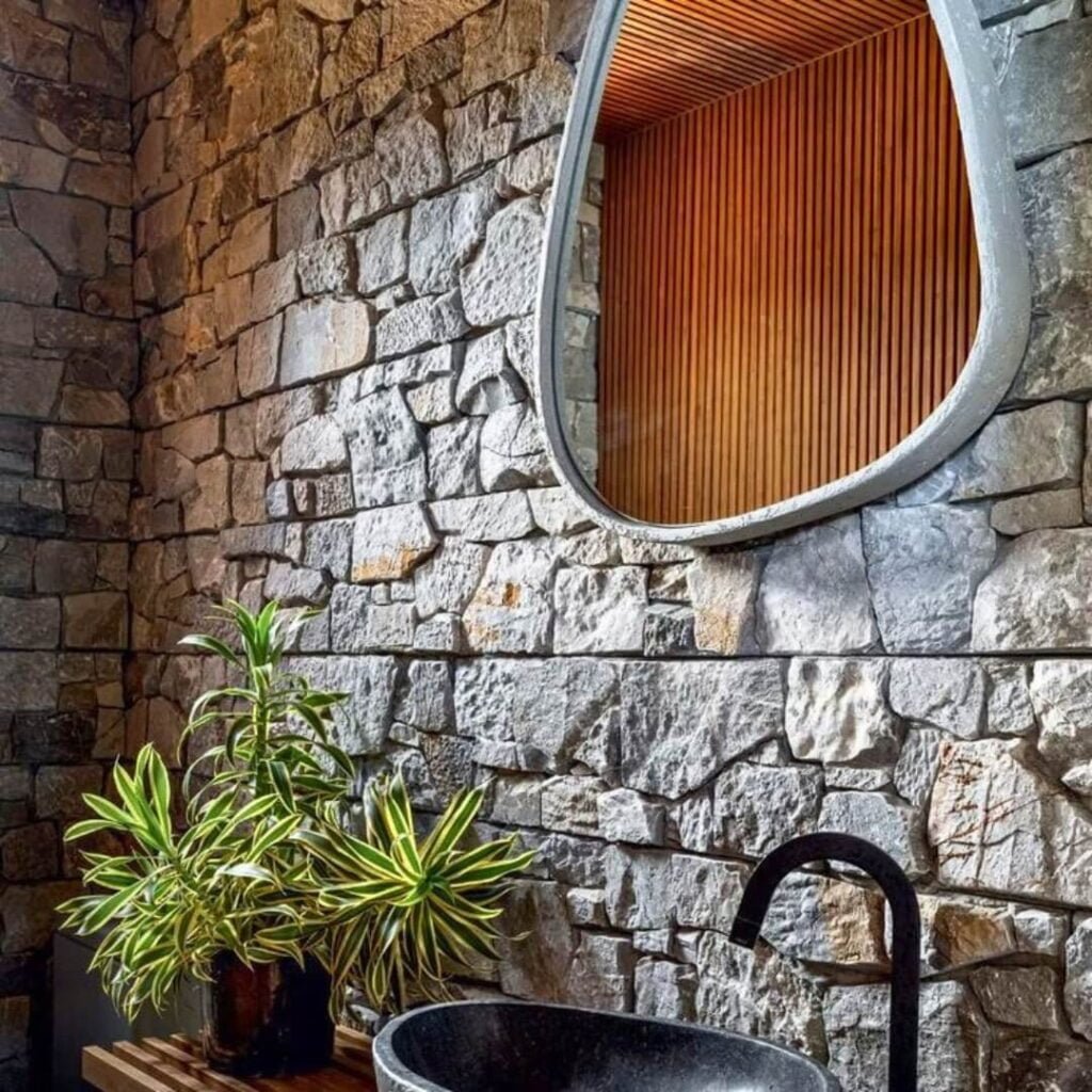 Revestimento Natural de Pedra Espanha para Banheiros